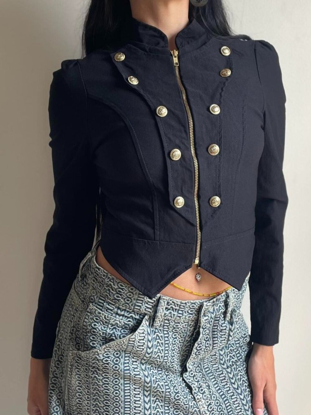 Vamp Cropped Military Jacket with Button Details Size L